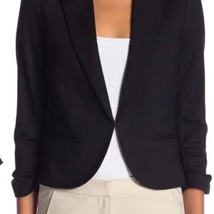 AMANDA & CHELSEA Ponte 3/4 Length Sleeve Rouched Jacket.
